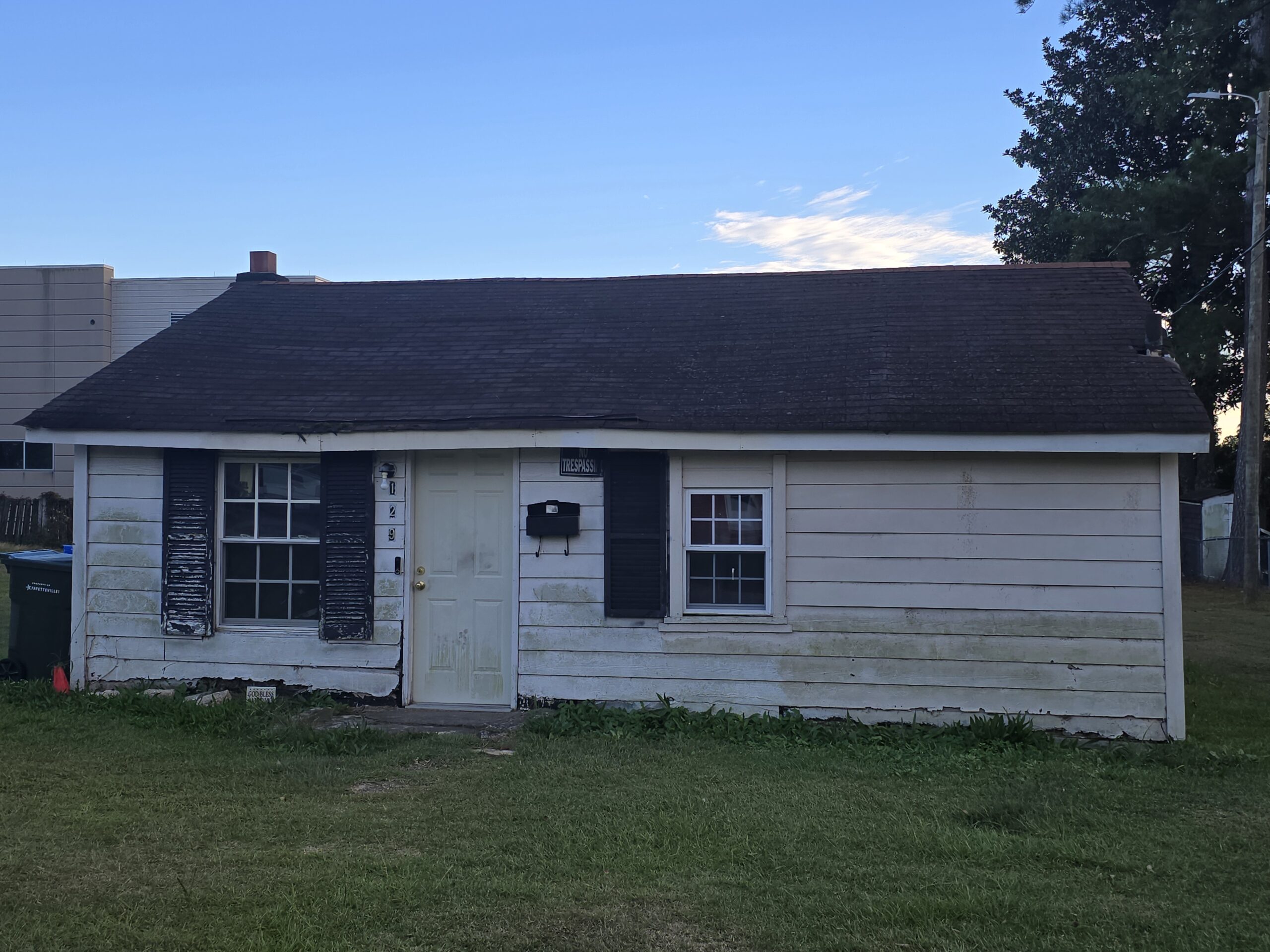 1XX Peace St, Fayetteville, NC 28301