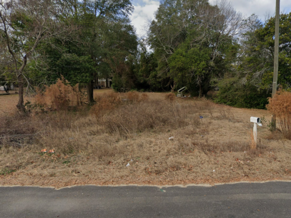 927 W Mountain Dr Fayetteville, NC 28306