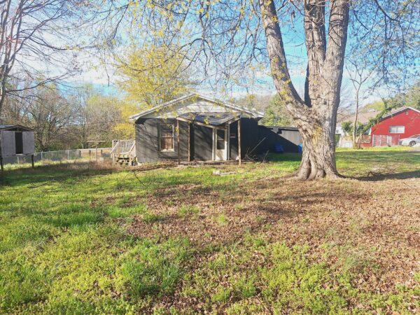 4820 Davis Rd, Winston Salem, NC 27105