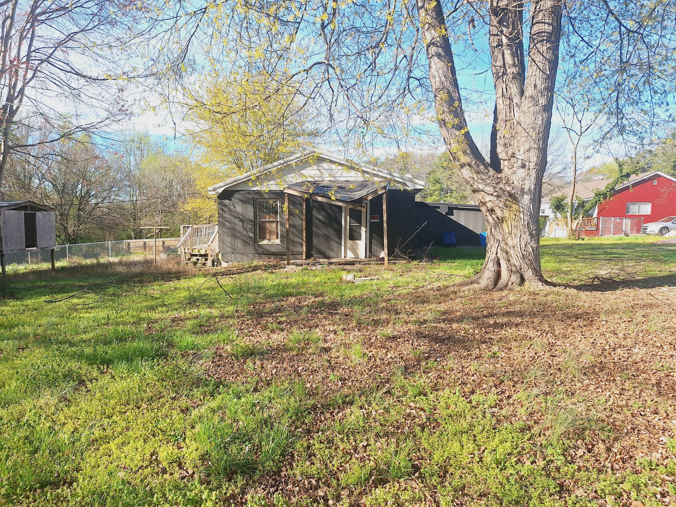 4820 Davis Rd, Winston Salem, NC 27105